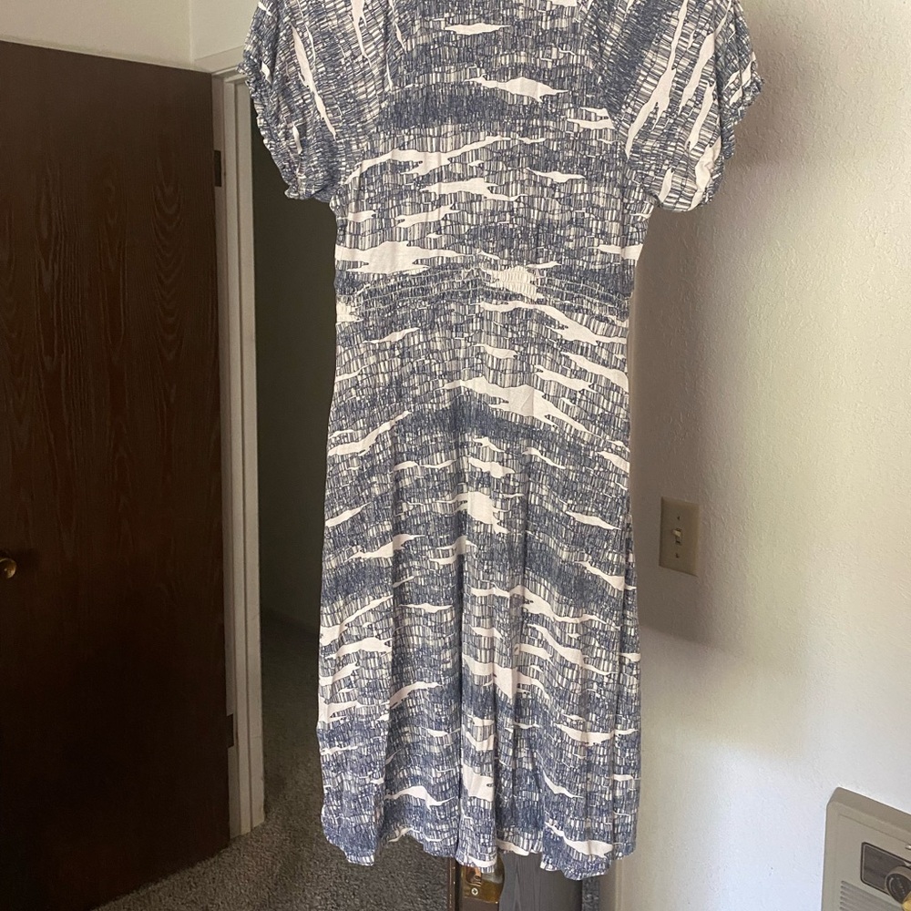 Dress - Picture 2 of 5